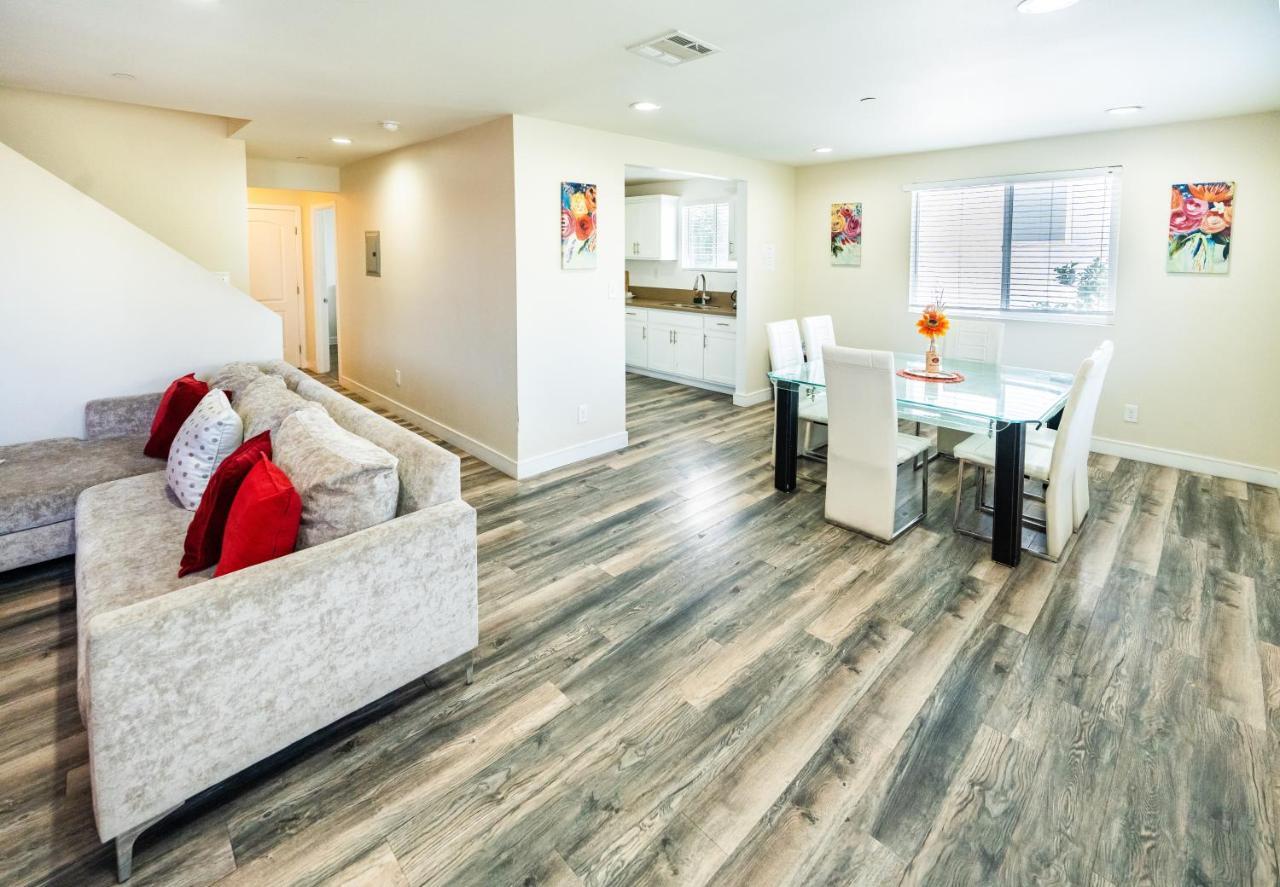 Large Condo Sleeps 10 Near Downtown Los Angeles Bagian luar foto