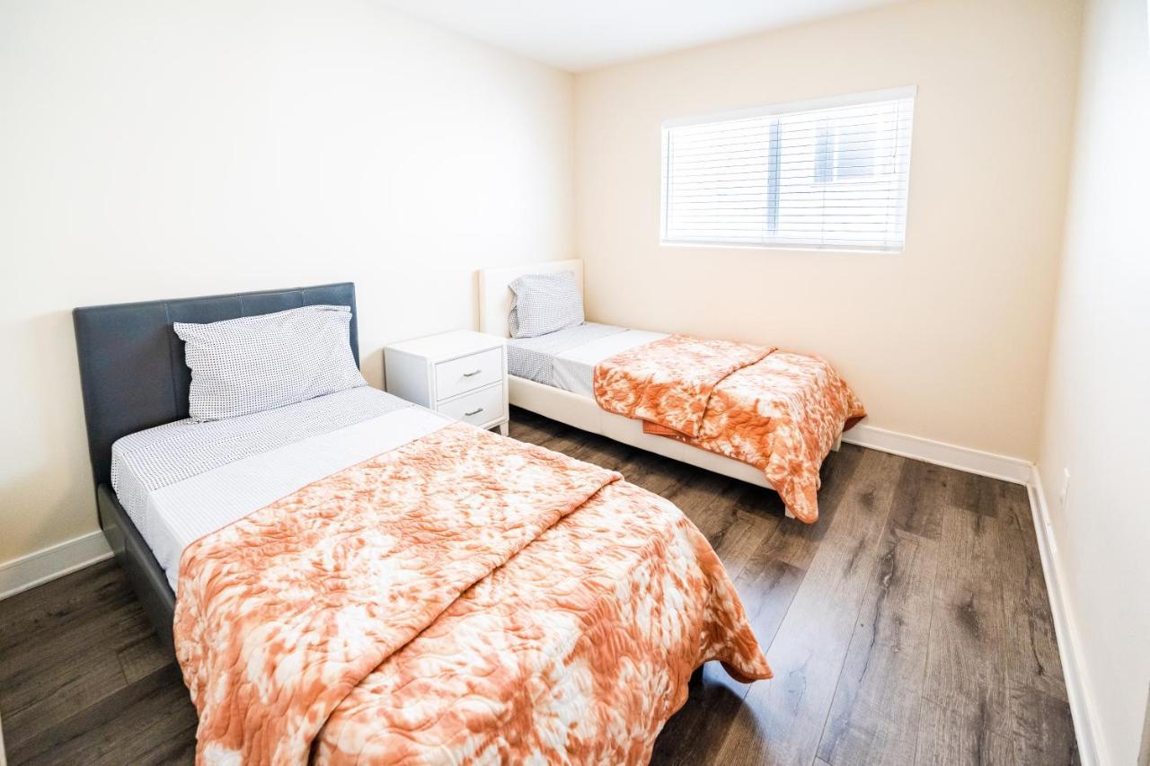 Large Condo Sleeps 10 Near Downtown Los Angeles Bagian luar foto