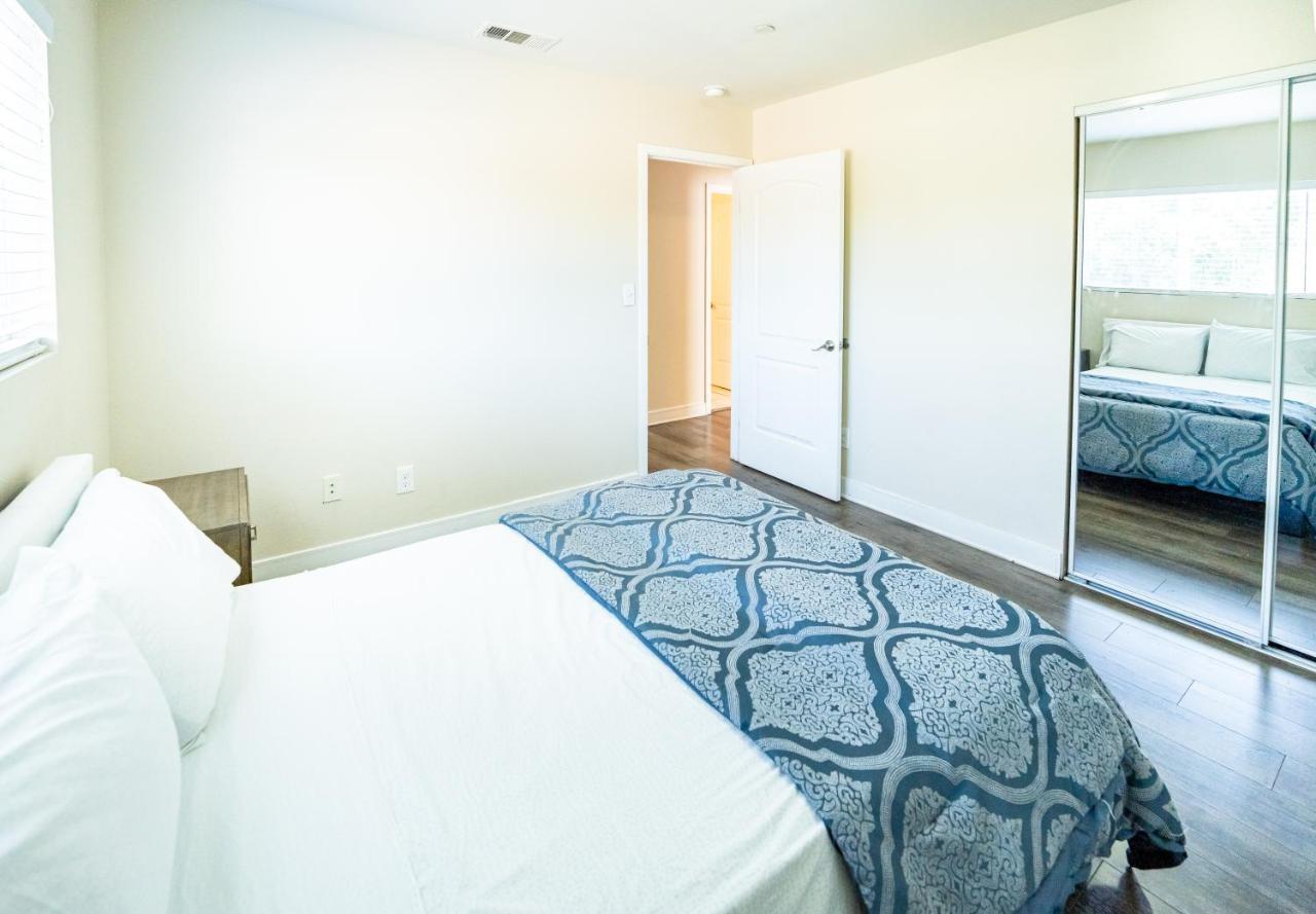 Large Condo Sleeps 10 Near Downtown Los Angeles Bagian luar foto